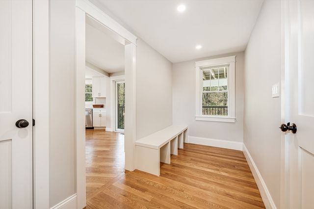 6 Ivy Circle, Winchester, MA 01890