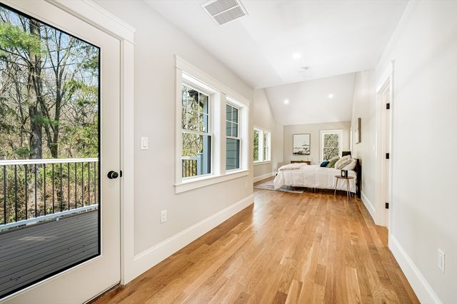6 Ivy Circle, Winchester, MA 01890