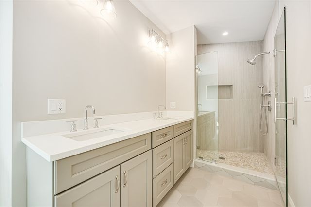6 Ivy Circle, Winchester, MA 01890