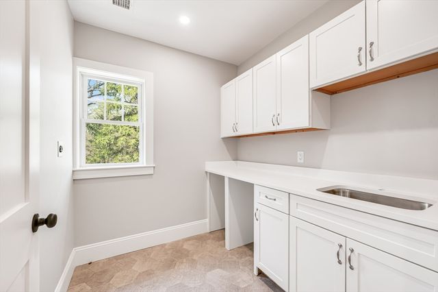 6 Ivy Circle, Winchester, MA 01890