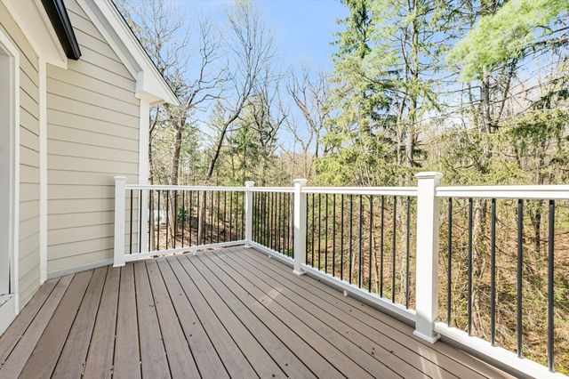 6 Ivy Circle, Winchester, MA 01890