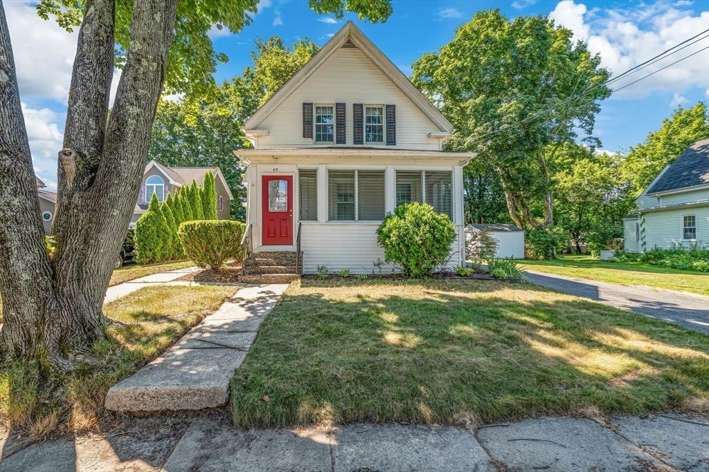 42 Rock St, Whitman, MA 02382