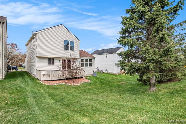 10063 Scenic Ridge Boulevard, Holly, MI 48442