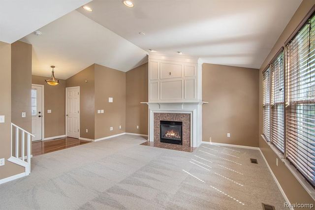10063 Scenic Ridge Boulevard, Holly, MI 48442