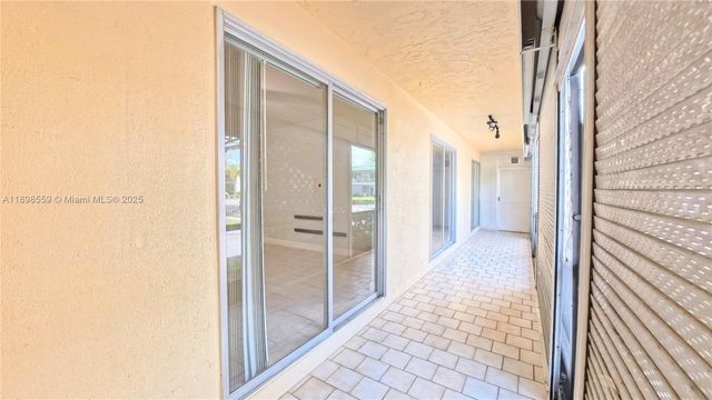 4135 NW 88th Ave 103, Coral Springs, FL 33065