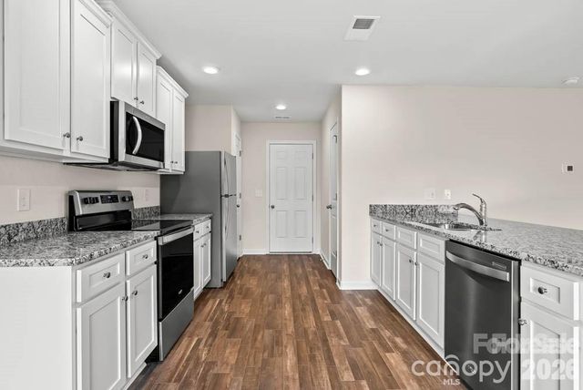 1305 Nia Road, Charlotte, NC 28215