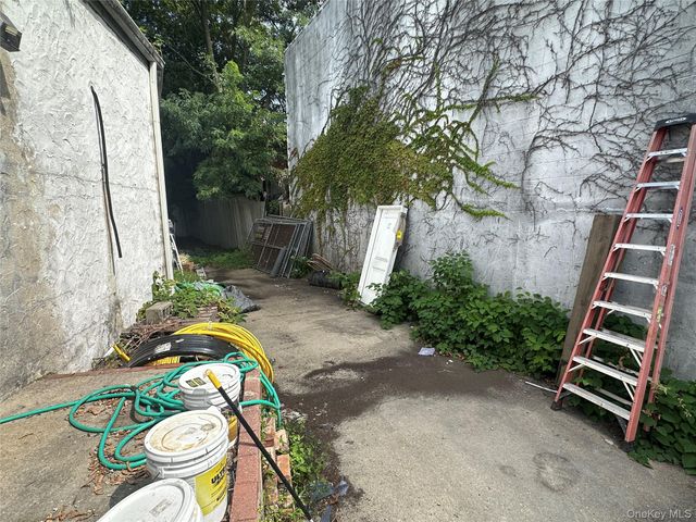 725 Brooklyn Avenue, North Baldwin, NY 11510