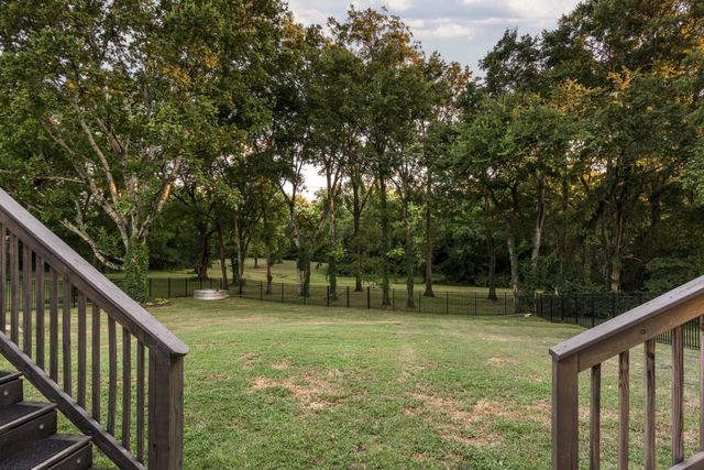2805 Lincoya Dr, Nashville, TN 37214