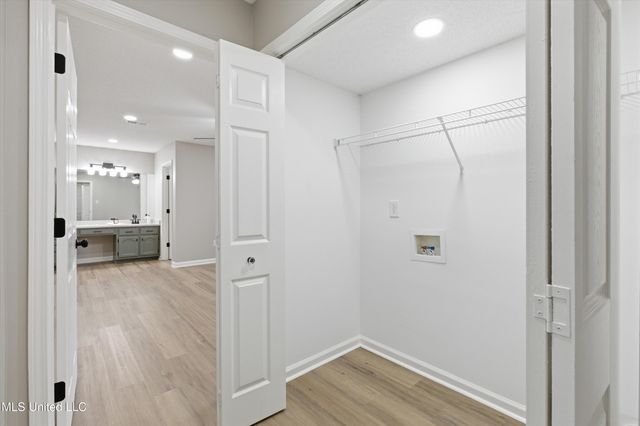 5645 E Kaitlyn Drive, Walls, MS 38680