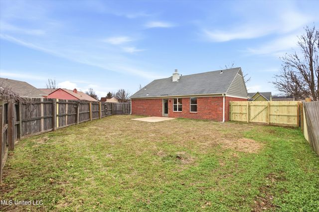 5645 E Kaitlyn Drive, Walls, MS 38680