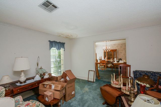 5422 Foresthaven Drive, Houston, TX 77066