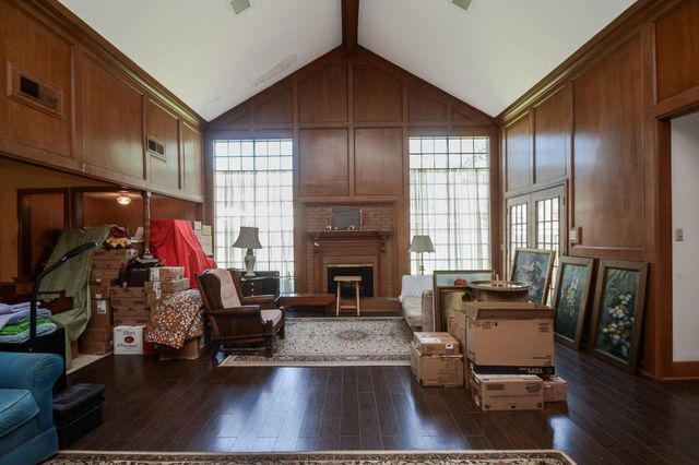 5422 Foresthaven Drive, Houston, TX 77066