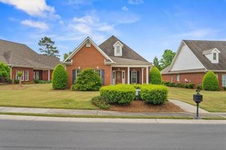117 Vinings Way SE, Calhoun, GA 30701