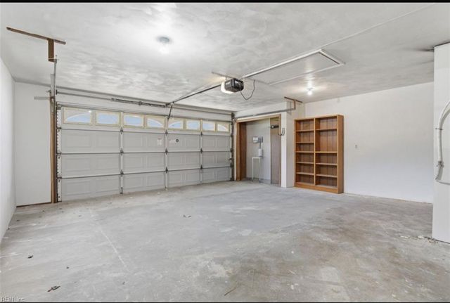 308 Mapleshore DR, Chesapeake, VA 23320