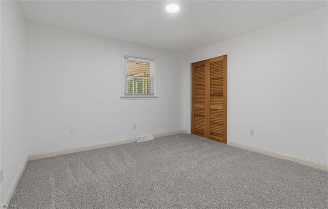 308 Mapleshore DR, Chesapeake, VA 23320