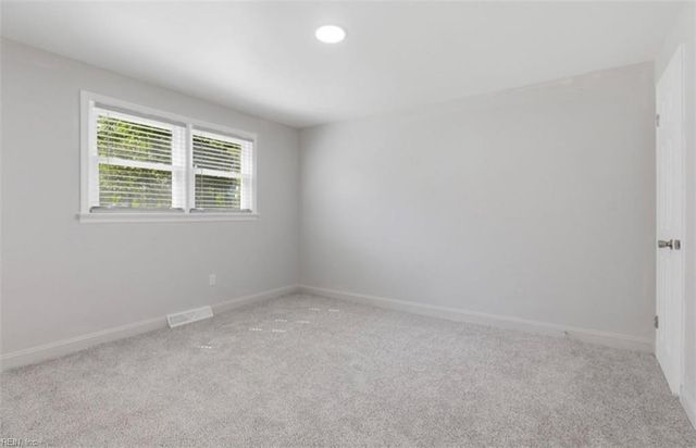 308 Mapleshore DR, Chesapeake, VA 23320