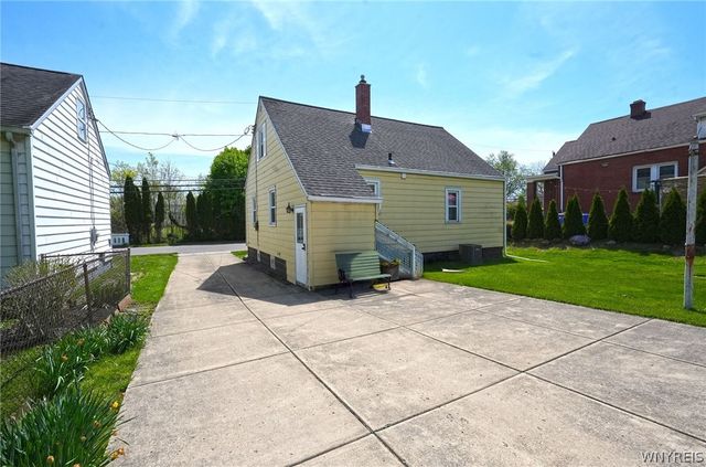 51 Orchard Avenue, Hamburg, NY 14219