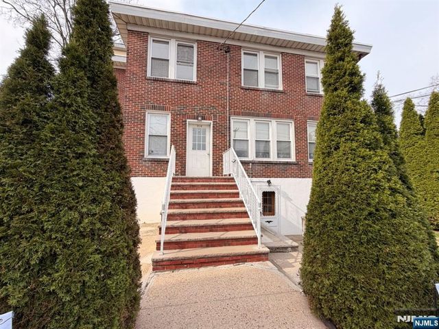 536 Lake Avenue Apt 4, Lyndhurst, NJ 07071