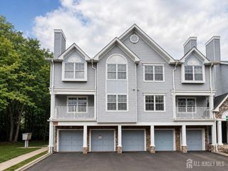 151-151 Prestwick Way, Edison, NJ 08820