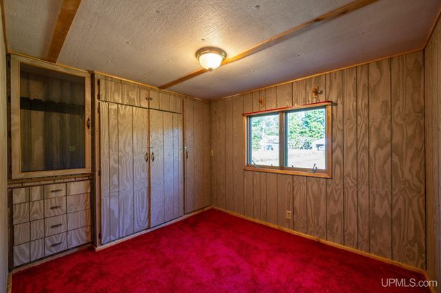 1479 County Rd 424 Roads, Crystal Falls, MI 49920