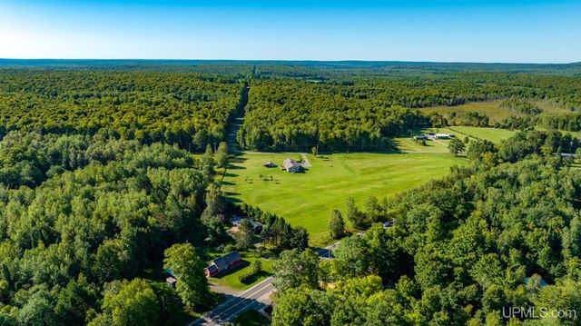 1479 County Rd 424 Roads, Crystal Falls, MI 49920