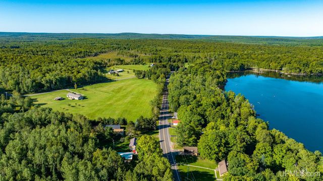 1479 County Rd 424 Roads, Crystal Falls, MI 49920