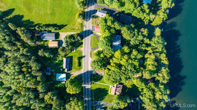 1479 County Rd 424 Roads, Crystal Falls, MI 49920