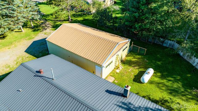 1479 County Rd 424 Roads, Crystal Falls, MI 49920