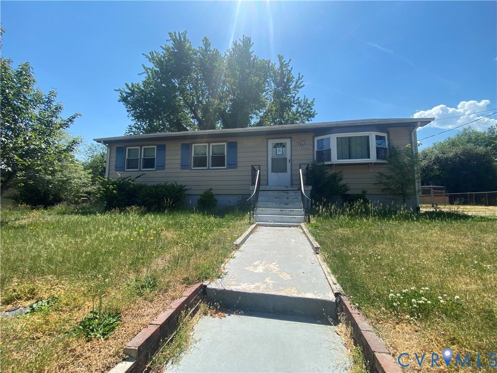 3206 Elmwood Ave, Hopewell, VA 23860