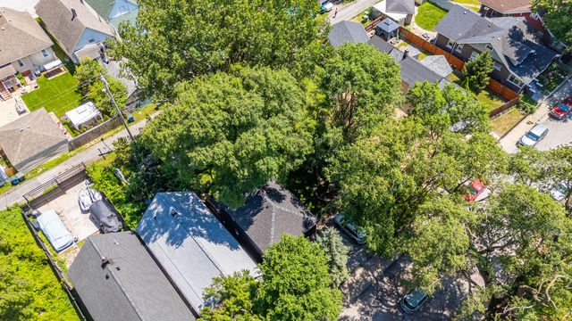 5631 Alice Avenue, Hammond, IN 46320