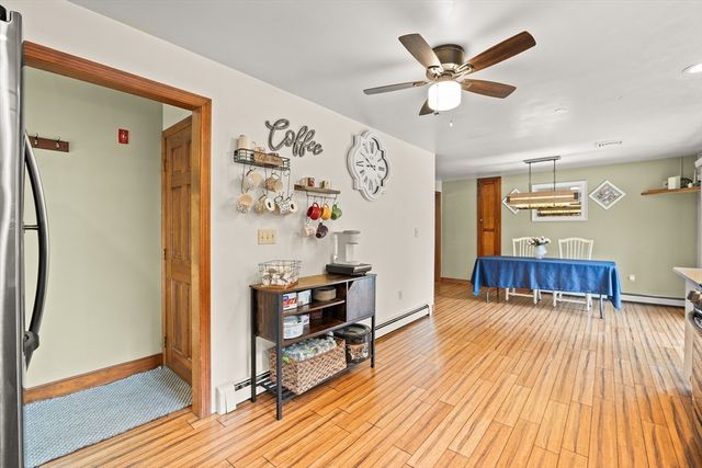 30 Sandy Beach Rd, Plymouth, MA 02360