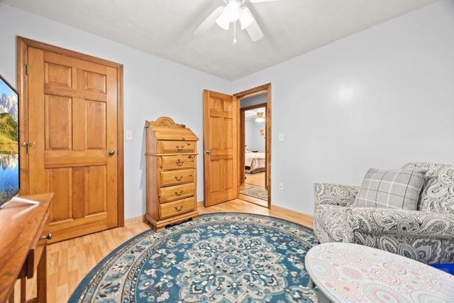 30 Sandy Beach Rd, Plymouth, MA 02360