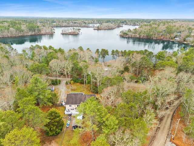 30 Sandy Beach Rd, Plymouth, MA 02360