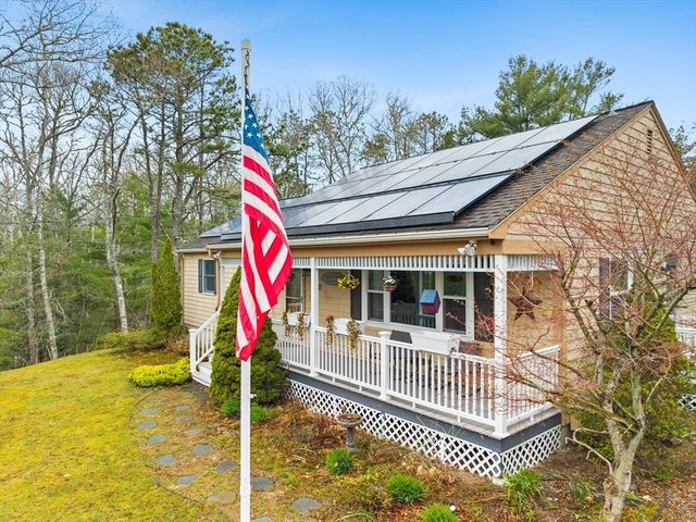 30 Sandy Beach Rd, Plymouth, MA 02360