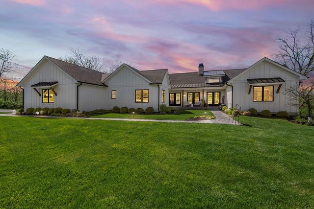 W4464 Lakeview Glen DRIVE, Lake Geneva, WI 53147