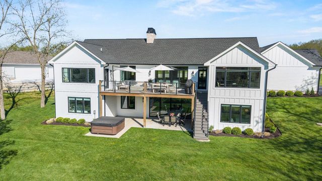 W4464 Lakeview Glen DRIVE, Lake Geneva, WI 53147