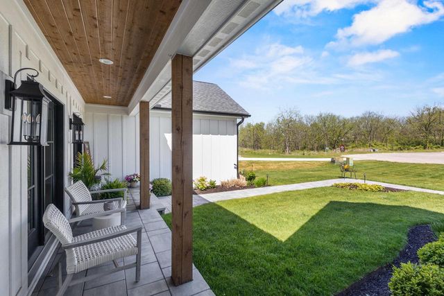 W4464 Lakeview Glen DRIVE, Lake Geneva, WI 53147