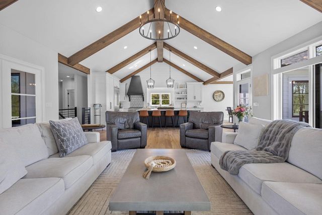 W4464 Lakeview Glen DRIVE, Lake Geneva, WI 53147