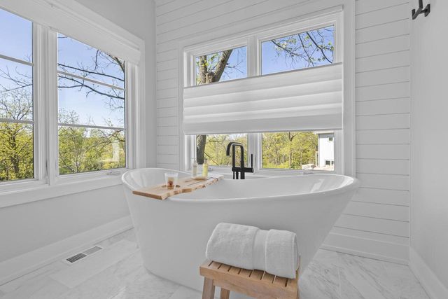 W4464 Lakeview Glen DRIVE, Lake Geneva, WI 53147