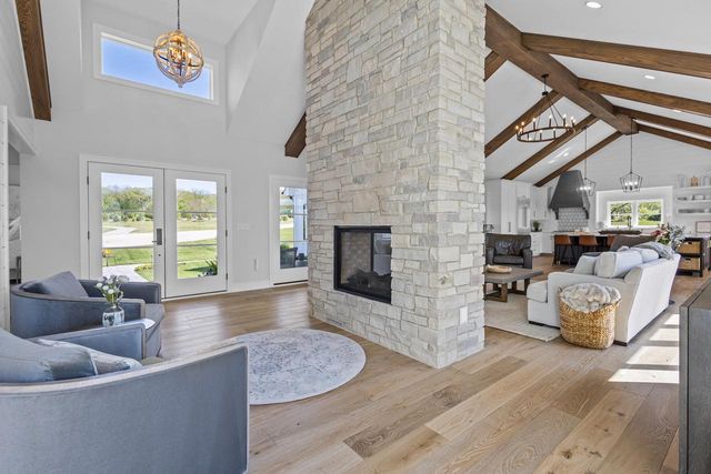 W4464 Lakeview Glen DRIVE, Lake Geneva, WI 53147