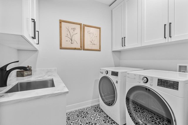 W4464 Lakeview Glen DRIVE, Lake Geneva, WI 53147