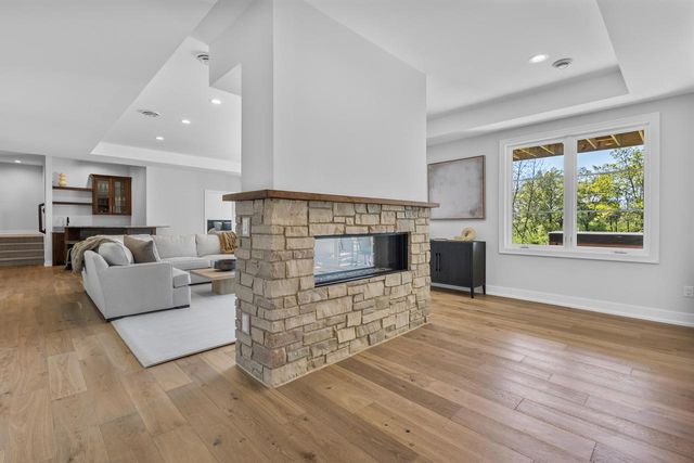W4464 Lakeview Glen DRIVE, Lake Geneva, WI 53147