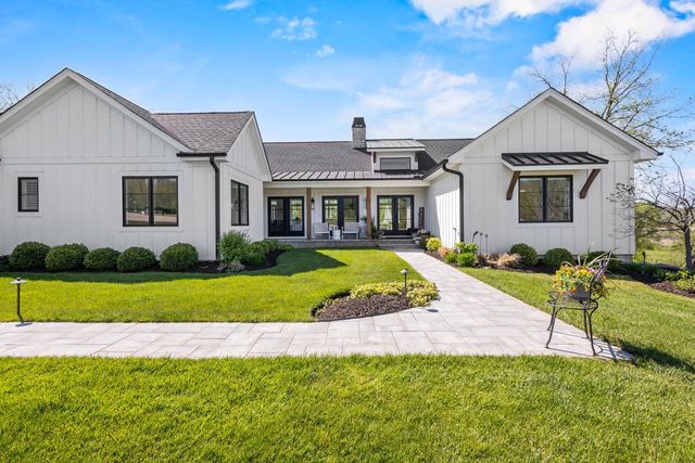 W4464 Lakeview Glen DRIVE, Lake Geneva, WI 53147