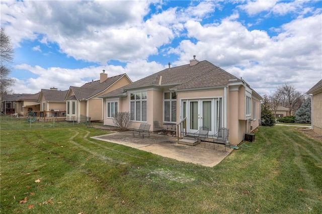 5327 W 122nd Terrace, Overland Park, KS 66209