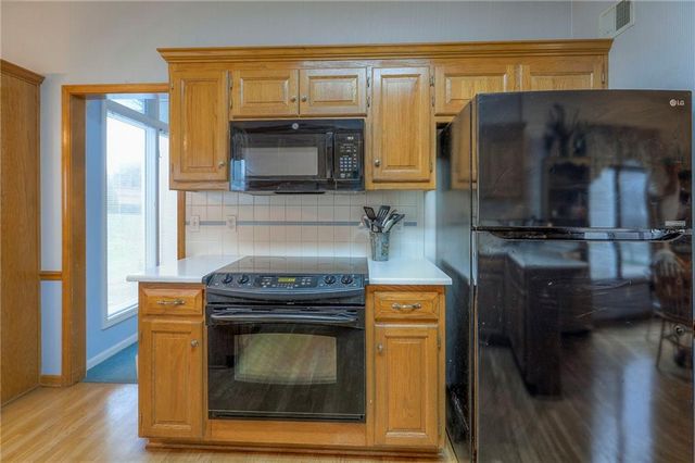 5327 W 122nd Terrace, Overland Park, KS 66209