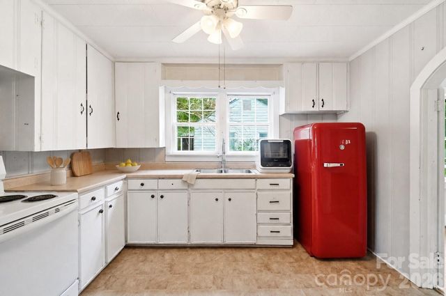 2304 Mclean Street, Gastonia, NC 28054
