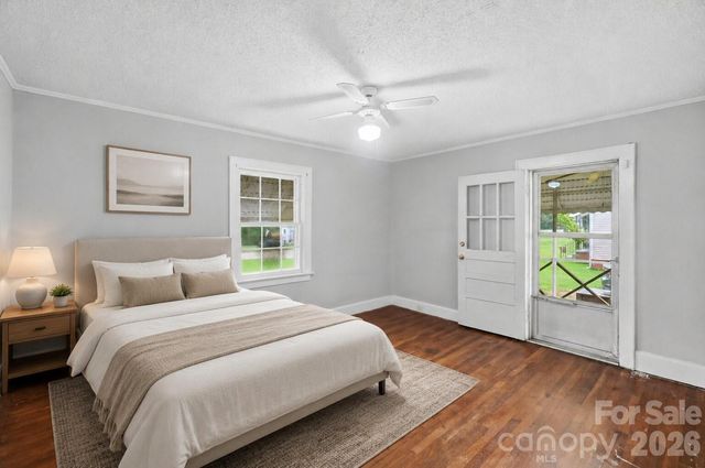 2304 Mclean Street, Gastonia, NC 28054