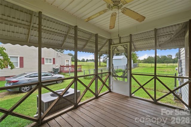 2304 Mclean Street, Gastonia, NC 28054