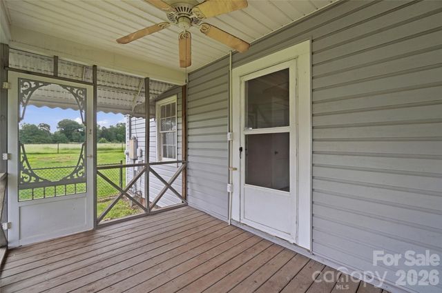 2304 Mclean Street, Gastonia, NC 28054