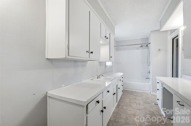 2304 Mclean Street, Gastonia, NC 28054
